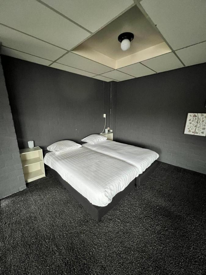 Hotel De Raket Rogat Ngoại thất bức ảnh